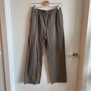Aritzia High Waisted Green Pants